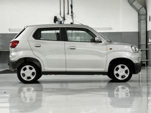 Suzuki S-Presso 1.0 GL manual - Image 4