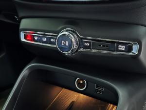 Volvo XC40 T3 Momentum auto - Image 21