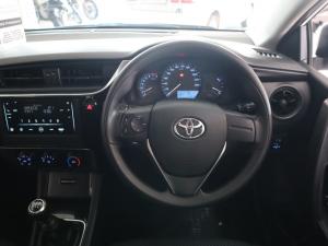 Toyota Corolla Quest 1.8 Plus manual - Image 10