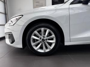 Audi A3 sedan 35TFSI Advanced - Image 3