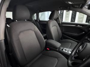 Audi A3 Sportback 30TFSI S line - Image 7