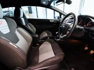 Ford Fiesta ST - Image 15