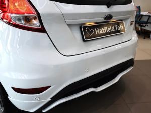 Ford Fiesta ST - Image 8