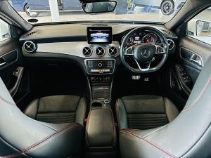Mercedes-Benz GLA GLA200 - Image 3