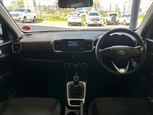 Hyundai Venue 1.0T Motion - Image 9