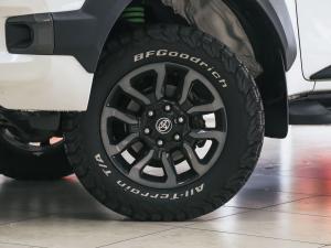 Toyota Hilux 2.8GD-6 double cab 4x4 Legend RS auto (de-spec 21) - Image 3