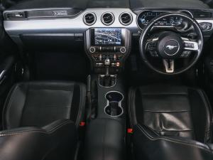 Ford Mustang 2.3T convertible - Image 12