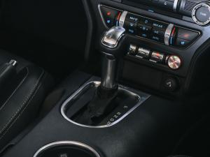 Ford Mustang 2.3T convertible - Image 19