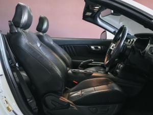 Ford Mustang 2.3T convertible - Image 28