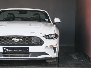 Ford Mustang 2.3T convertible - Image 2