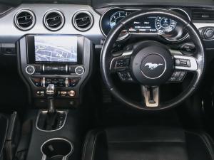 Ford Mustang 2.3T convertible - Image 31