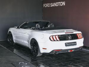 Ford Mustang 2.3T convertible - Image 4