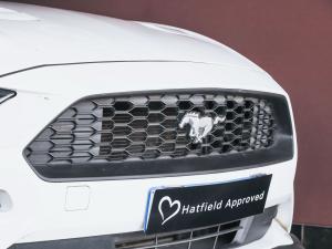 Ford Mustang 2.3T convertible - Image 6