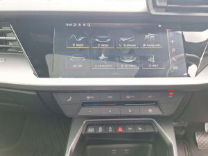 Audi A3 sedan 35TFSI S line - Image 4