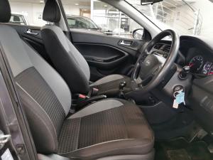 Hyundai i20 1.2 Motion - Image 11