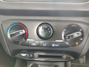 Hyundai i20 1.2 Motion - Image 18