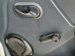 Nissan NP200 1.6i safety pack (aircon) - Image 15