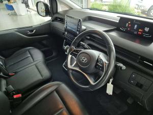 Hyundai Staria 2.2D Executive automatic - Image 11