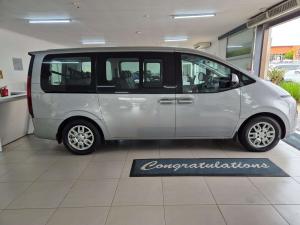 Hyundai Staria 2.2D Executive automatic - Image 8