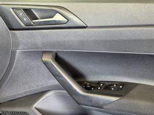 Volkswagen Polo hatch 1.0TSI - Image 17