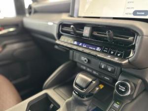 Toyota Land Cruiser Prado 2.8GD VX-R - Image 12