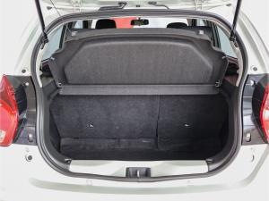 Toyota Vitz 1.0 XR manual - Image 13