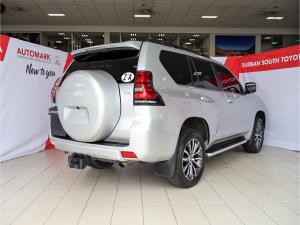 Toyota Land Cruiser Prado 2.8GD VX - Image 2