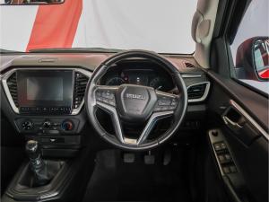 Isuzu D-Max 1.9TD double cab LS manual - Image 8