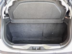 Toyota Vitz 1.0 XR manual - Image 13