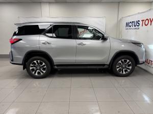 Toyota Fortuner 2.4GD-6 auto - Image 3