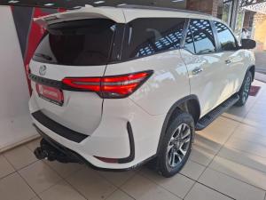Toyota Fortuner 2.4GD-6 auto - Image 2