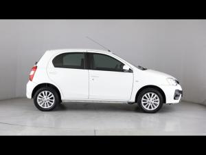 Toyota Etios hatch 1.5 Sprint - Image 3