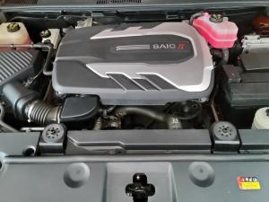 L D V T60 2.0D Bi-Turbo double cab Max Luxe 4x4 auto - Image 10