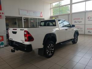 Toyota Hilux 2.8 GD-6 RB Legend 55 4X4 automaticE/CAB - Image 2