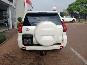 Toyota Prado VX-L 2.8GD automatic - Image 5