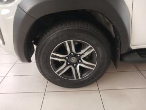 Toyota Hilux 2.4 GD-6 Raider X 4X4 automaticD/C - Image 21