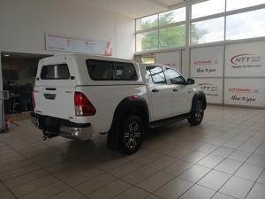 Toyota Hilux 2.4 GD-6 Raider X 4X4 automaticD/C - Image 2