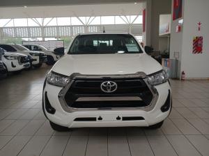 Toyota Hilux 2.4 GD-6 Raider X 4X4 automaticD/C - Image 4