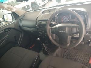 Isuzu D-MAX 250 HO Fleetside Safety S/C - Image 6