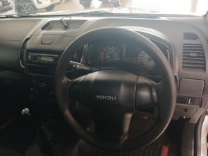 Isuzu D-MAX 250 HO Fleetside Safety S/C - Image 8