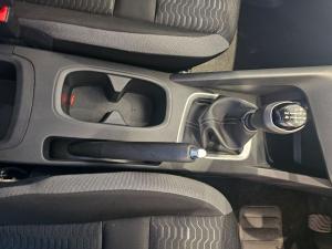 Nissan Magnite 1.0 Visia - Image 10