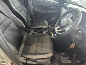 Nissan Magnite 1.0 Visia - Image 7