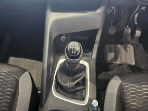 Nissan Magnite 1.0 Visia - Image 9