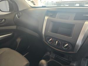 Nissan Navara 2.5DDTI XE S/C - Image 21