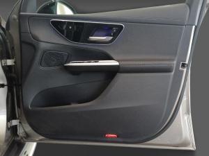 Mercedes-Benz GLC GLC300d 4Matic Avantgarde - Image 16