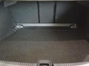 Mercedes-Benz C-Class C220d Avantgarde - Image 10