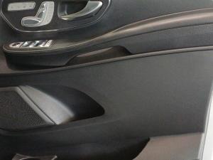 Mercedes-Benz V-Class V300d Exclusive - Image 17