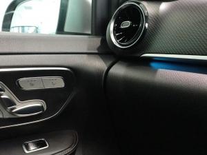Mercedes-Benz V-Class V300d Exclusive - Image 18