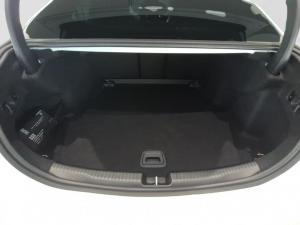 Mercedes-Benz C-Class C200 Avantgarde - Image 10