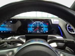 Mercedes-Benz GLB GLB220d 4Matic AMG Line - Image 13